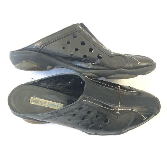 Janet & Janet Black Leather Mules - Picture 1 of 8